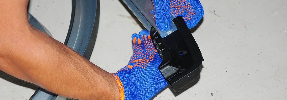 Sticky Roll Up Garage Door Repair in Margate, Florida