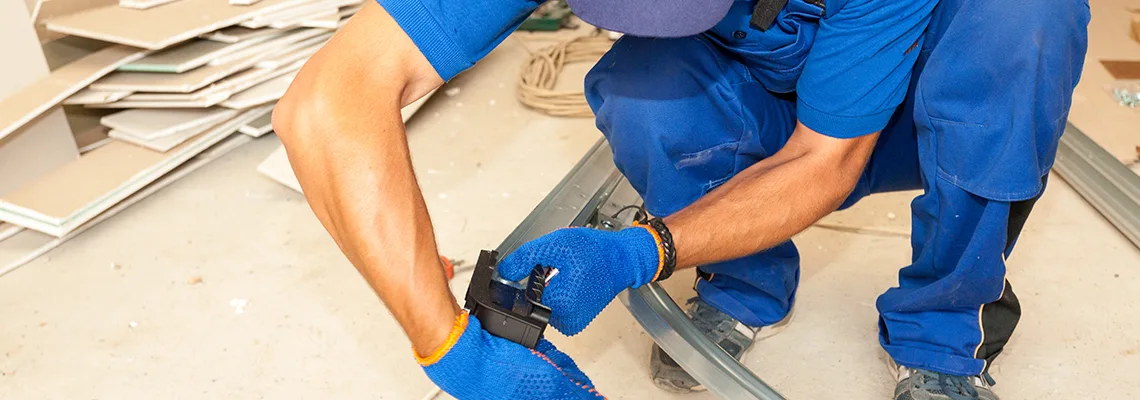 Fix Vinyl Garage Door Loud Noise in Margate, FL