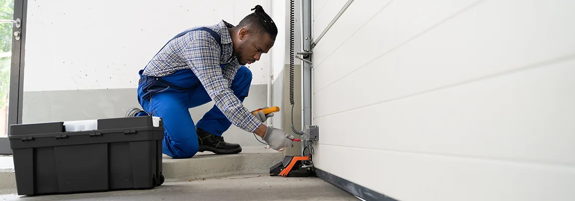 Repair Garage Door Not Closing But Light Flashing in Margate, FL
