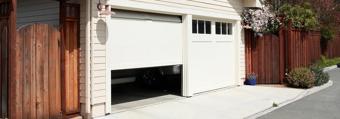 Repair Garage Door Won't Close Light Blinks in Margate, Florida